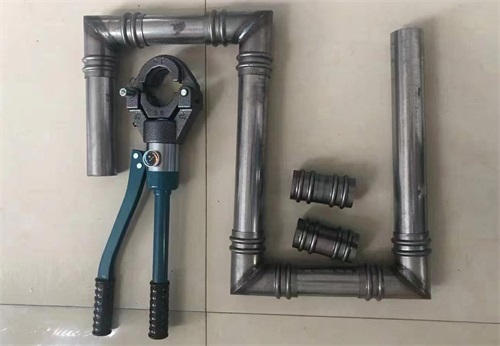巴音郭楞承台冷却管